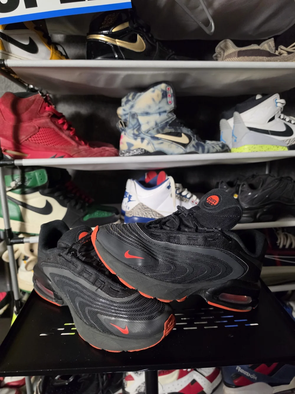 🔥 Nike Air Max Fire Black and Orange Men’s Size 8 Athletic Shoes